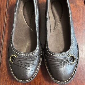 Clarks Bendables Women’s Shoes Flats Size 6 Brown Leather Slip On Comfort Casual